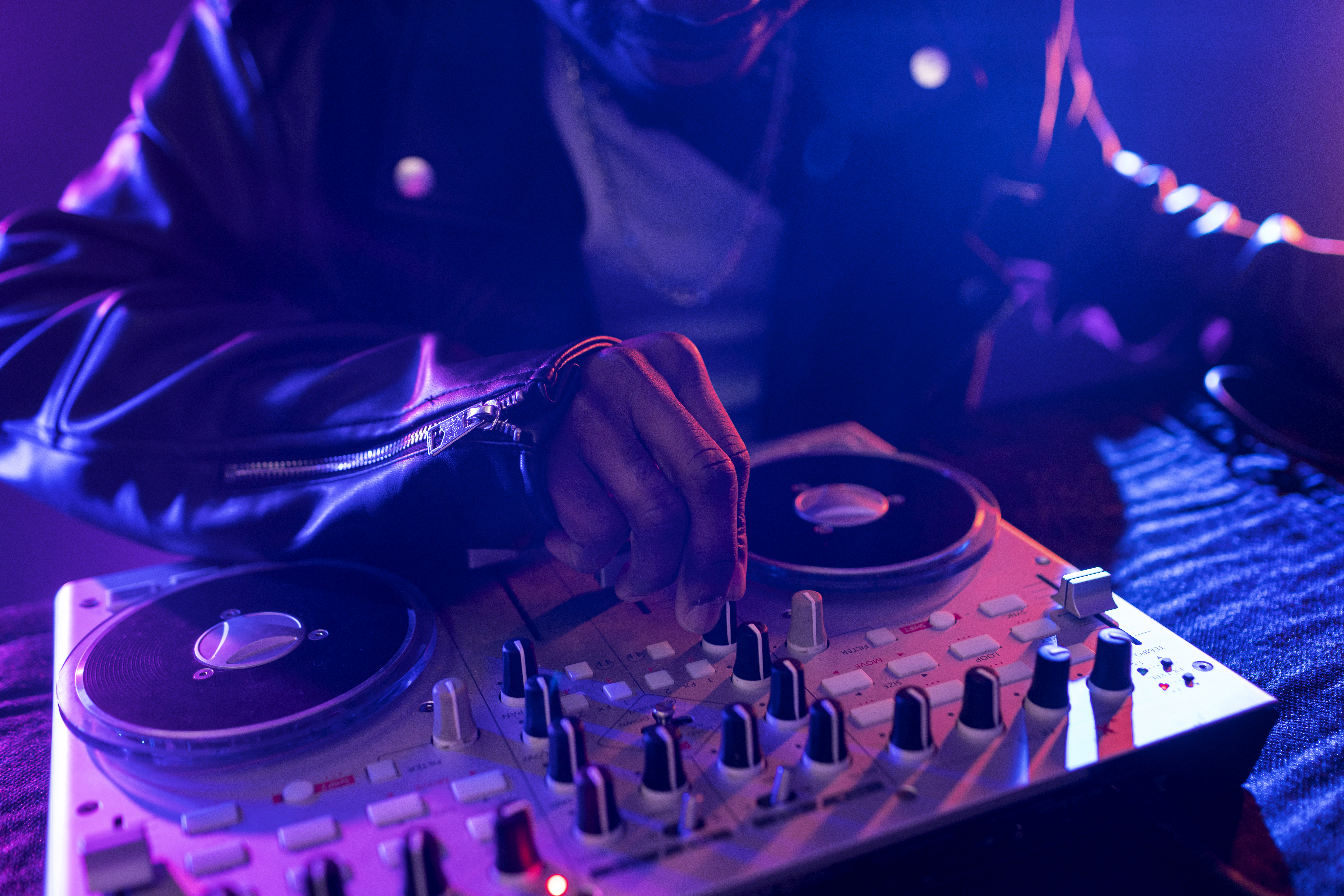 vibrant-scene-with-dj-techno-party